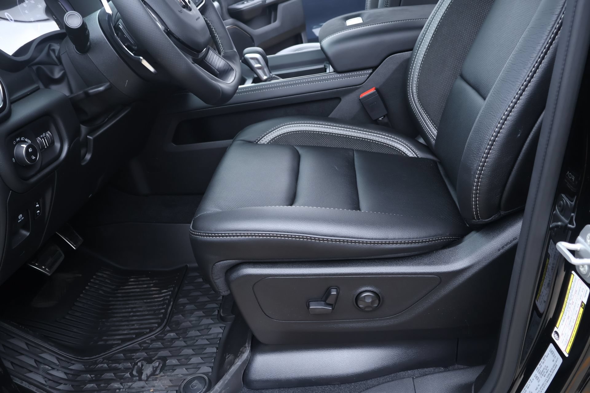 New 2026 RAM 1500 RHO AWD/4WD image 13