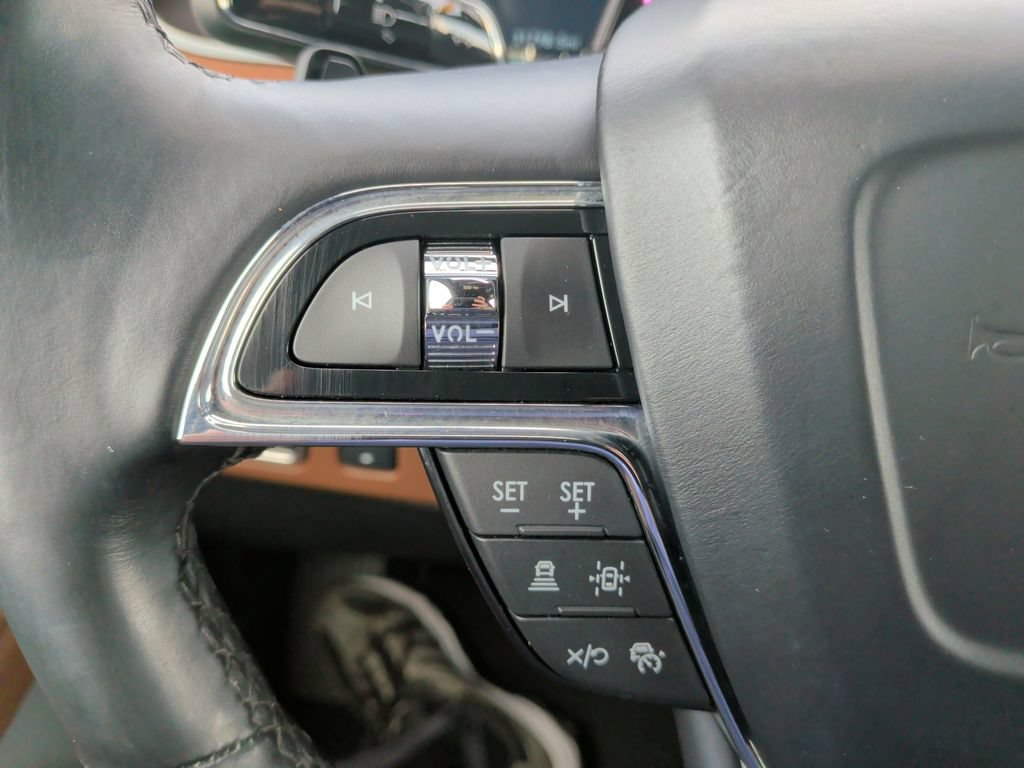 Used 2023 Lincoln Navigator Reserve AWD/4WD image 27