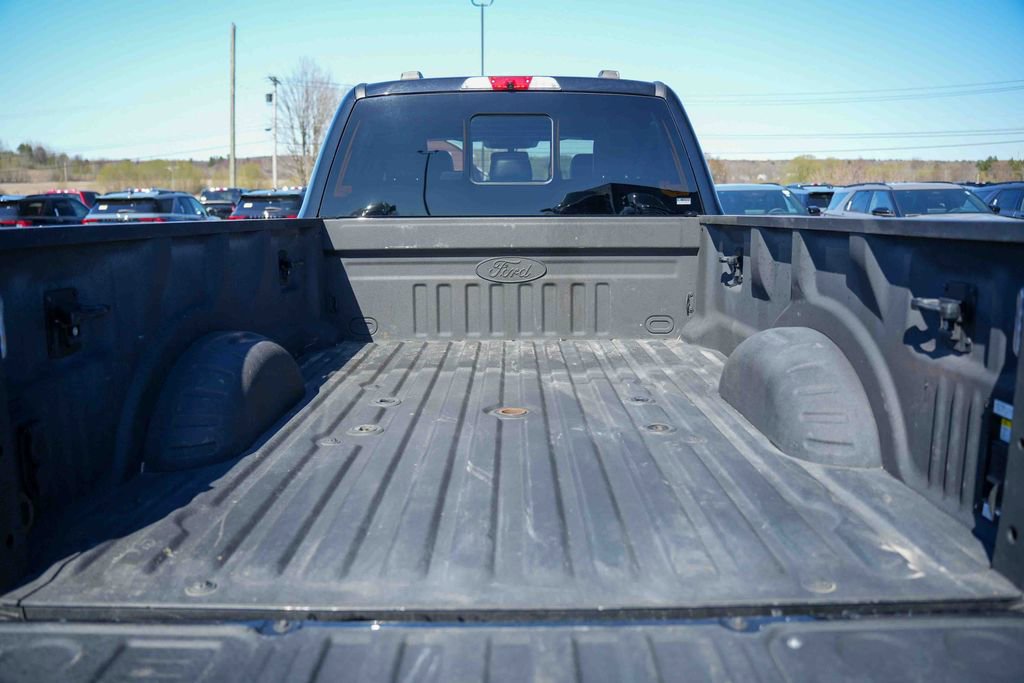 Used 2023 Ford F450 Platinum w/ FX4 Off-Road Package AWD/4WD image 11