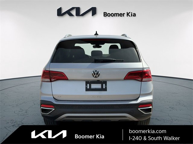 Used 2024 Volkswagen Taos SE image 6