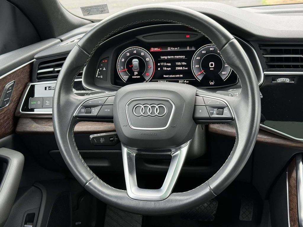 Used 2022 Audi Q8 Premium Plus w/ Premium Plus Package AWD/4WD image 9