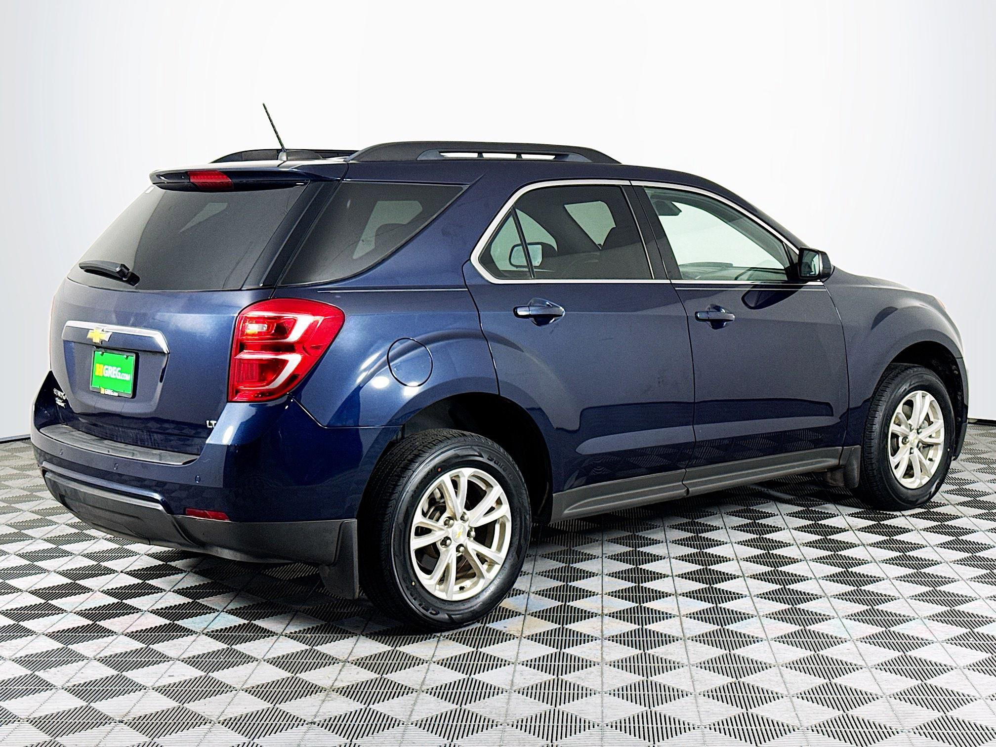 Used 2017 Chevrolet Equinox LT w/ Convenience Package image 10