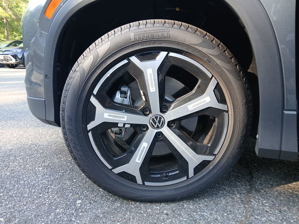 New 2026 Volkswagen Tiguan SE AWD/4WD image 26