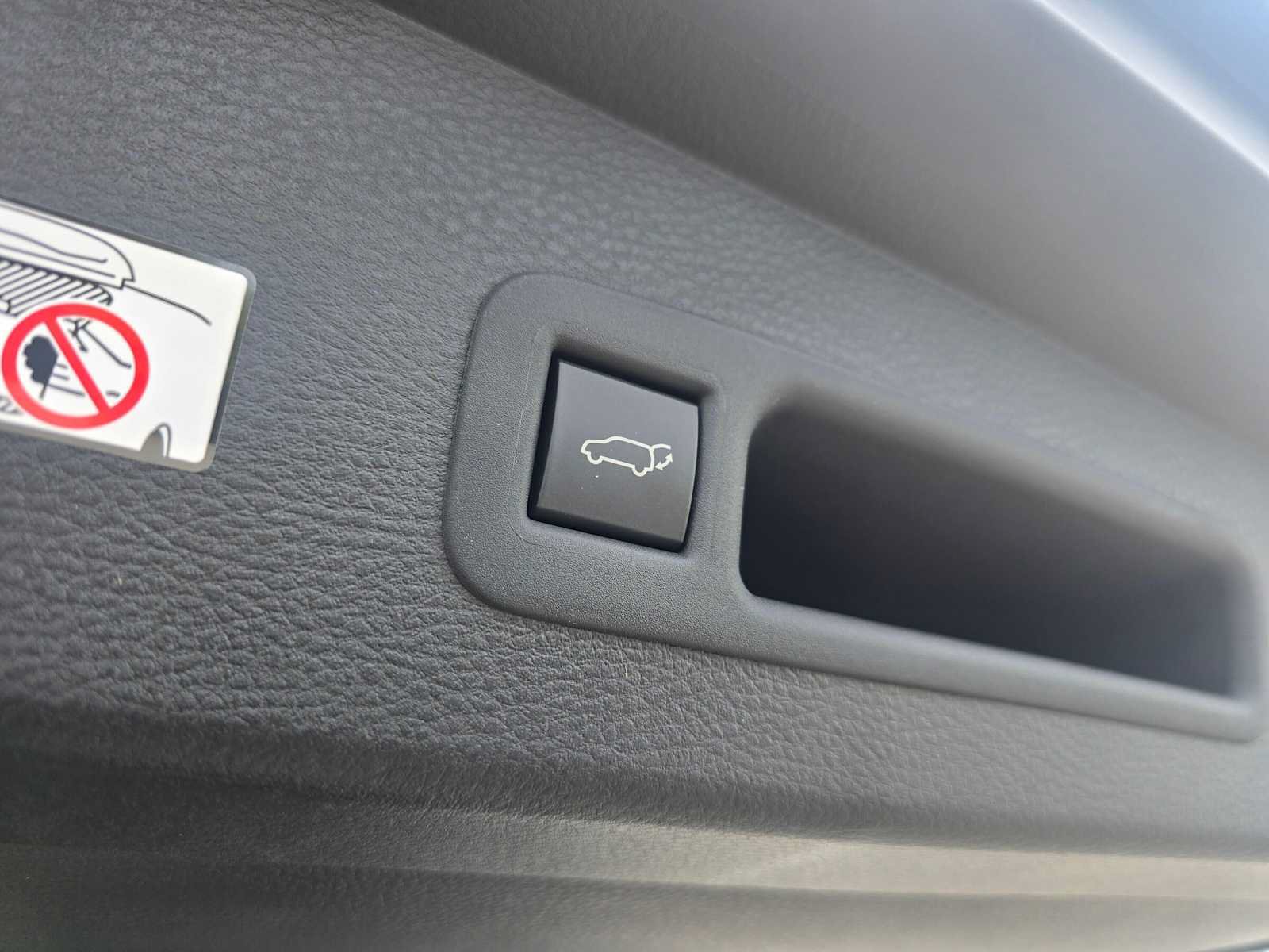 New 2026 Toyota Sienna LE FWD image 31