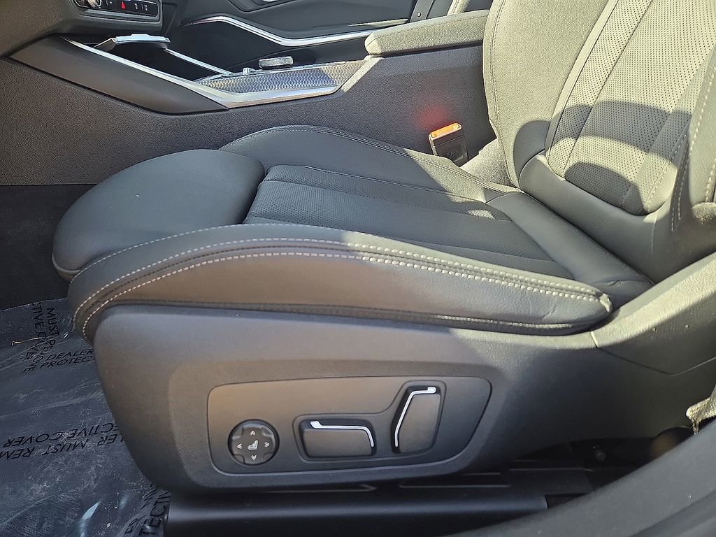 Used 2025 BMW 330i xDrive Sedan image 27