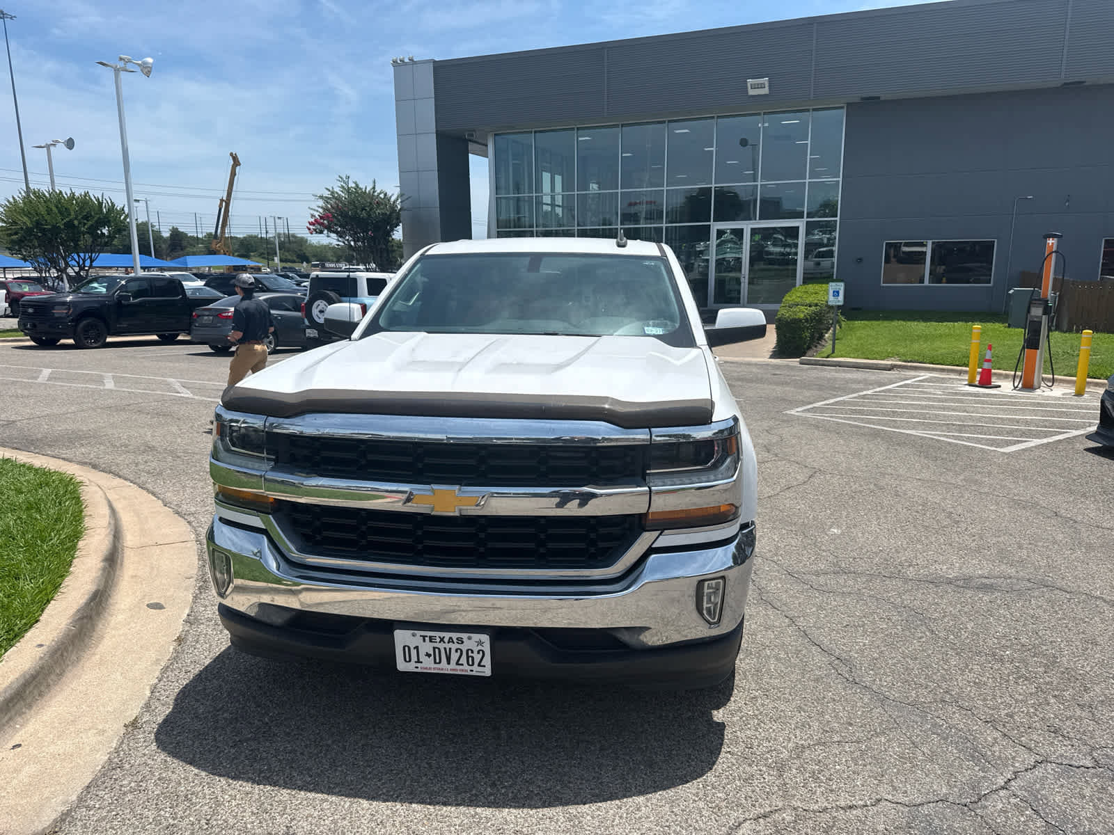 Used 2018 Chevrolet Silverado 1500 LT w/ Texas Edition RWD image 4