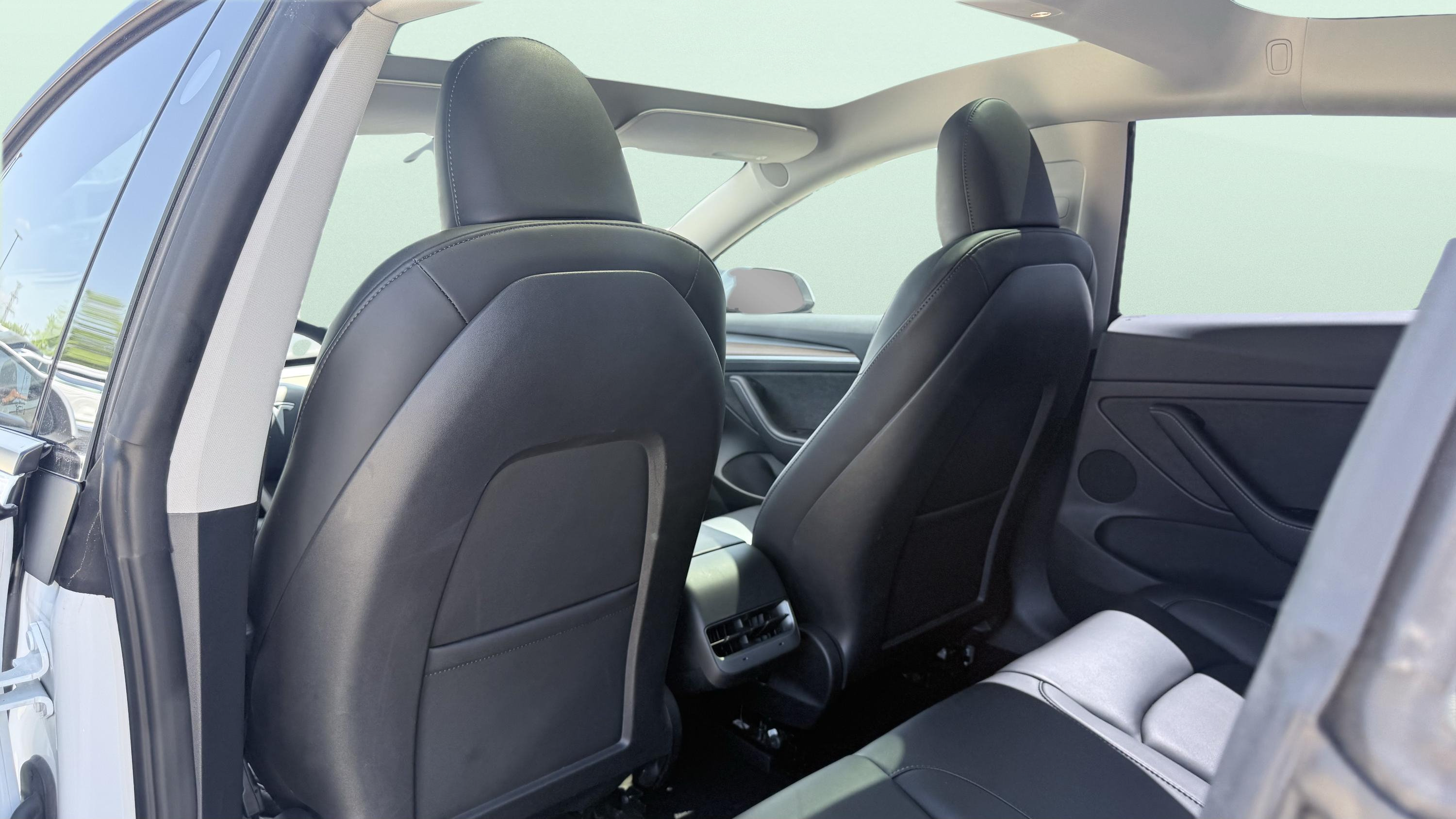 Used 2023 Tesla Model 3 Standard Range RWD image 29