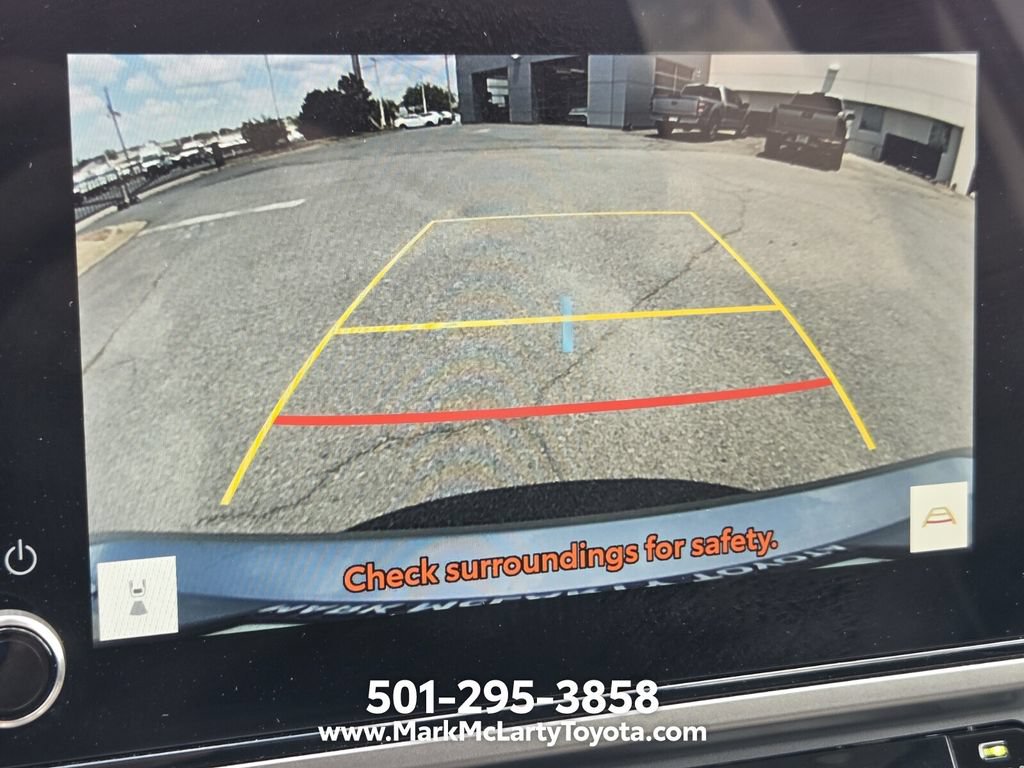 Used 2025 Toyota Camry LE FWD image 18