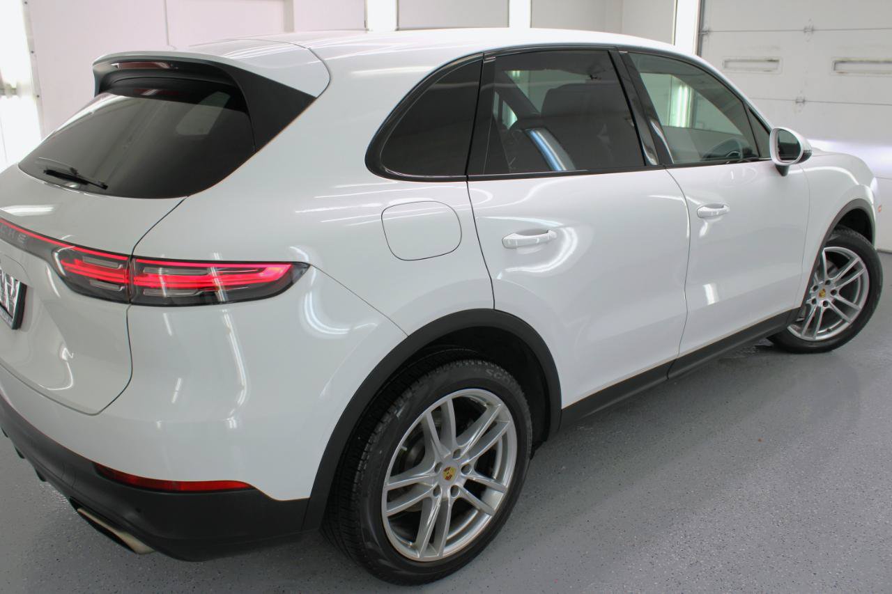 Used 2020 Porsche Cayenne AWD/4WD image 13