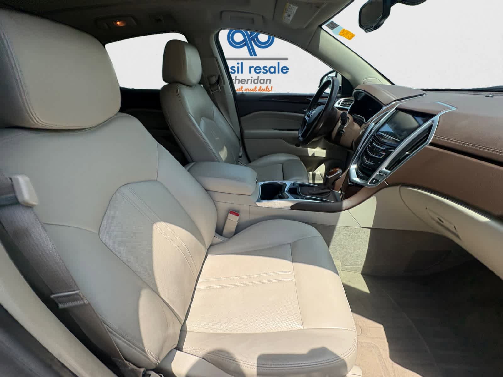 Used 2015 Cadillac SRX Luxury w/ Driver Awareness Package AWD/4WD image 19