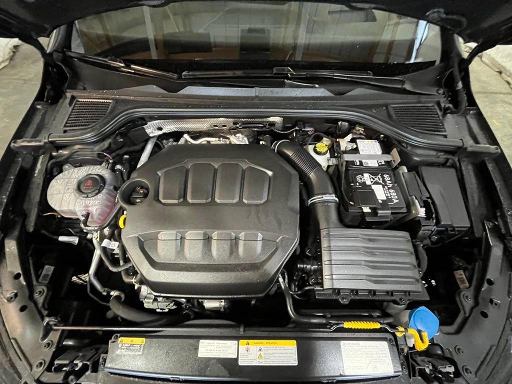 Certified 2024 Volkswagen GTI Autobahn image 30