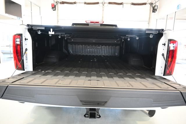 New 2026 GMC Sierra 3500 Denali w/ LPO, Black Badging Package image 9