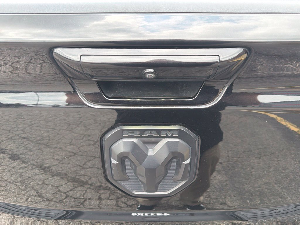 Used 2024 RAM 1500 Laramie AWD/4WD image 35