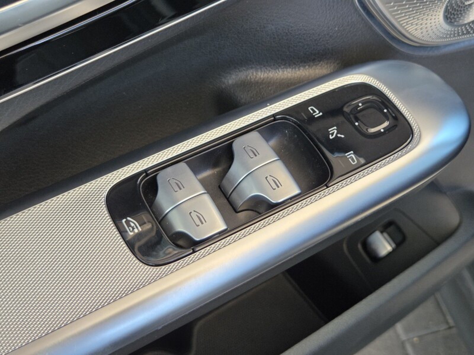 Certified 2023 Mercedes-Benz EQE 350+ SUV image 24