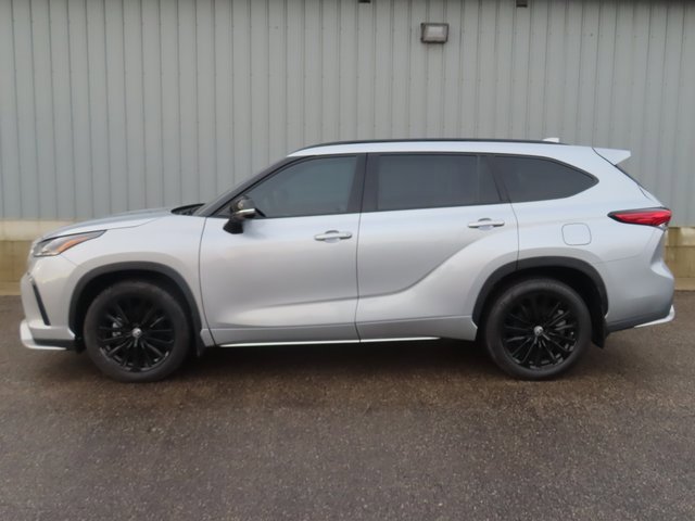 Used 2023 Toyota Highlander XSE image 8