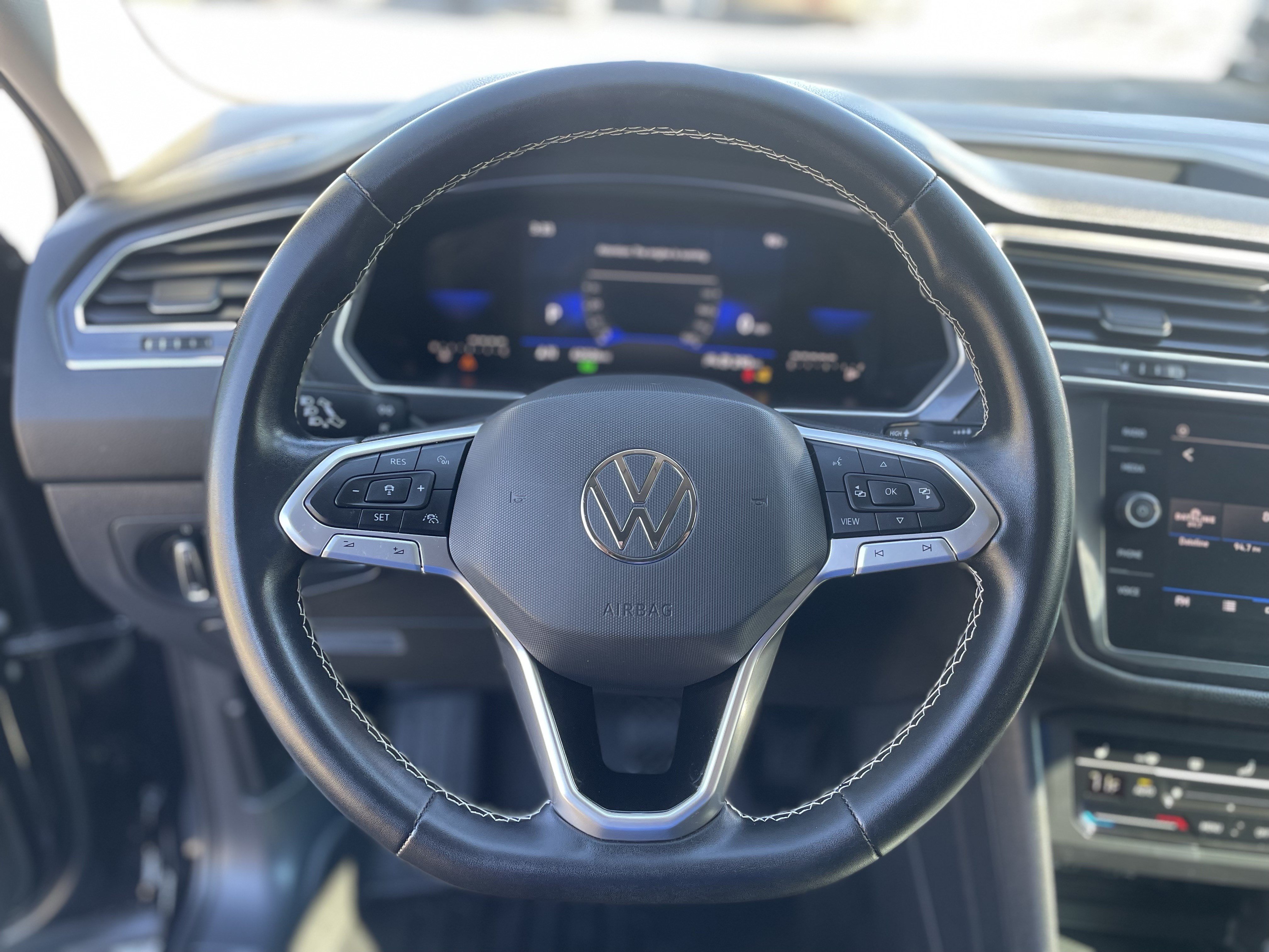 Used 2023 Volkswagen Tiguan SE FWD image 26