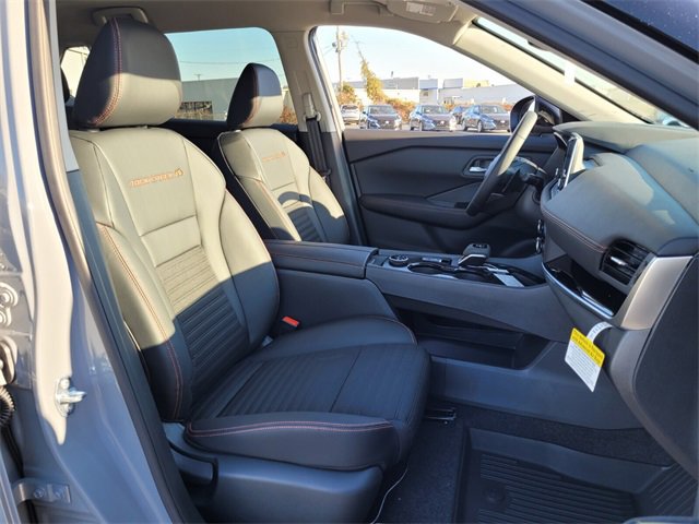 New 2026 Nissan Rogue SV image 10