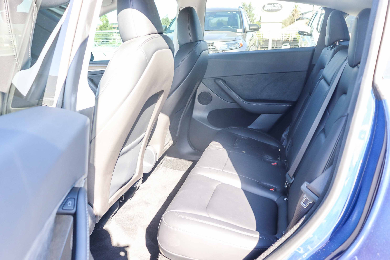 Used 2024 Tesla Model Y Performance AWD/4WD image 24