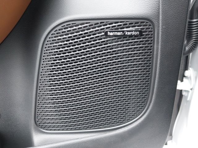 New 2026 Chrysler Pacifica Pinnacle image 24