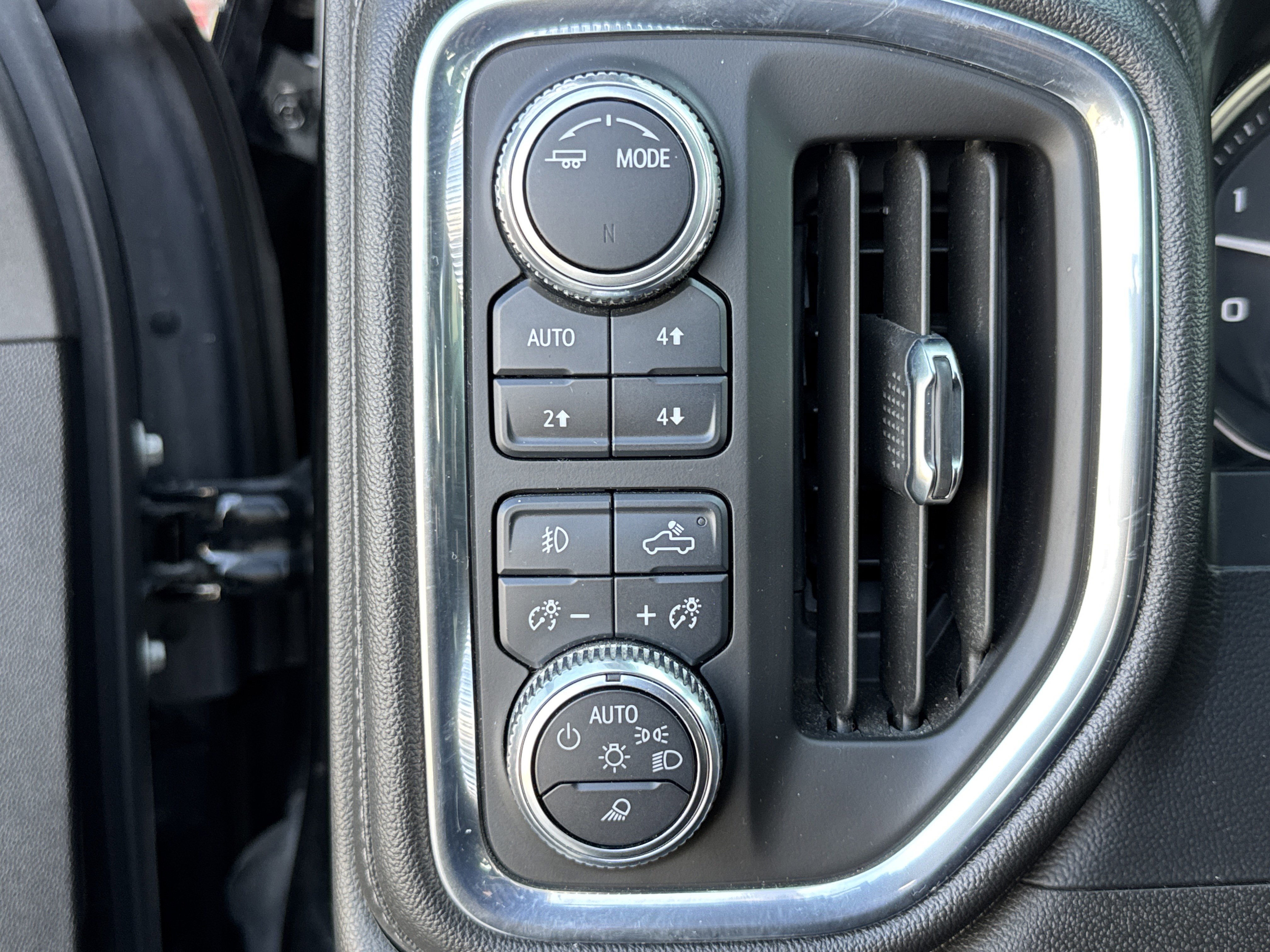 Used 2022 GMC Sierra 3500 Denali image 19