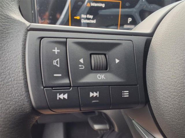 New 2025 Nissan Kicks SV w/ SV Premium Package image 22