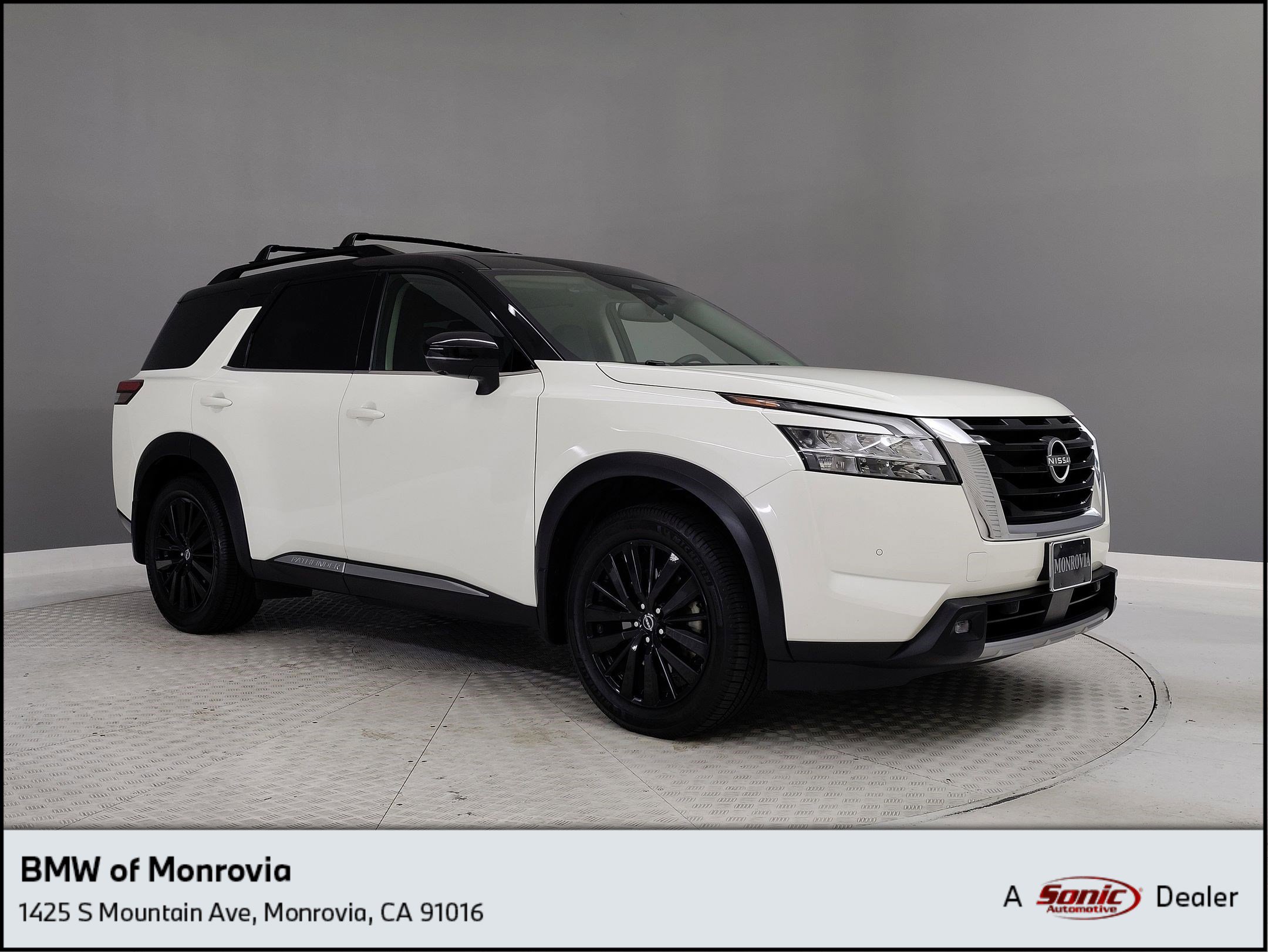 Used 2022 Nissan Pathfinder Platinum w/ Cargo Package