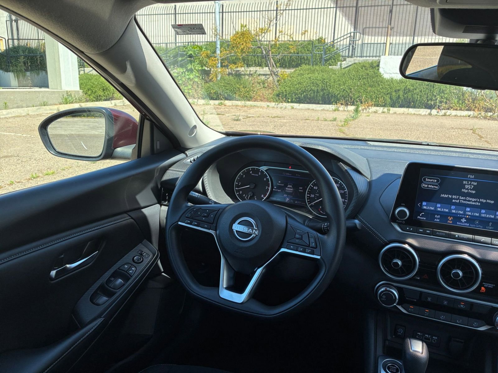 Used 2024 Nissan Sentra SV FWD image 32