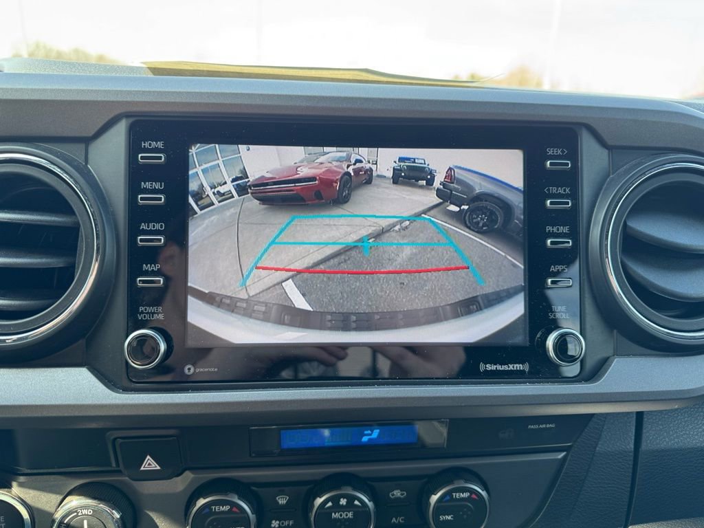 Used 2022 Toyota Tacoma TRD Sport w/ Technology Package image 16