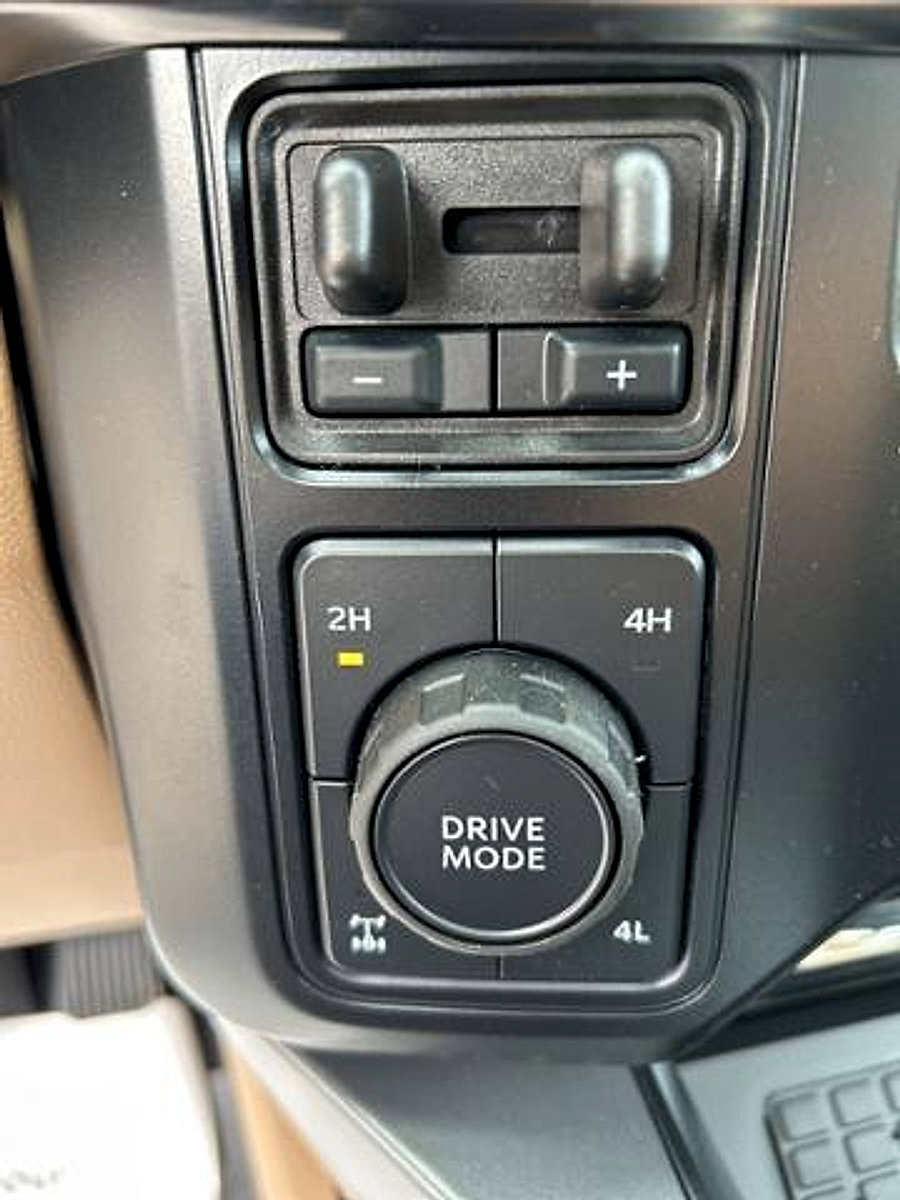 New 2024 Ford F250 Lariat w/ Lariat Ultimate Package image 24