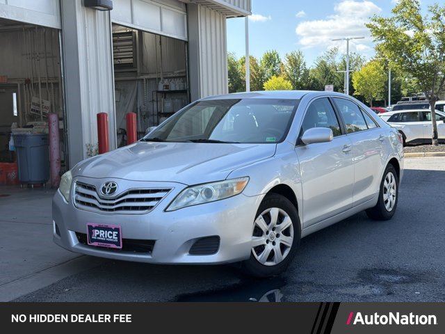 Used 2011 Toyota Camry LE FWD image 1