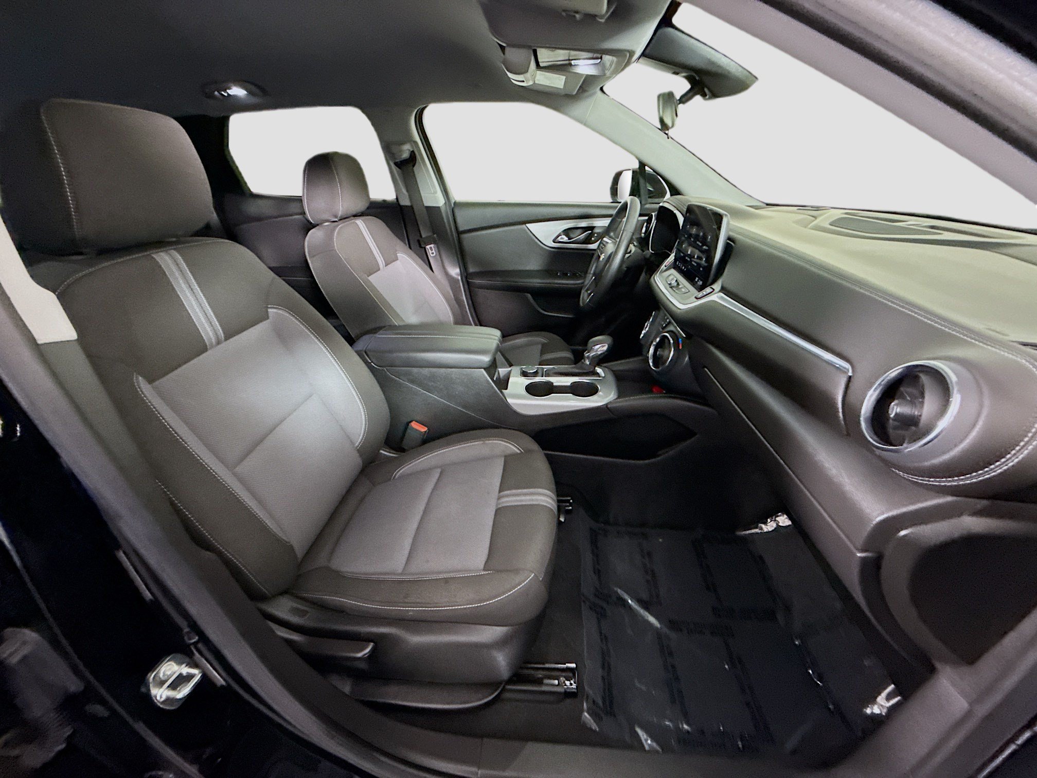 Used 2023 Chevrolet Blazer LT FWD image 29