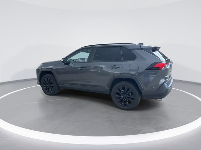 Used 2023 Toyota RAV4 XLE Premium AWD/4WD image 5