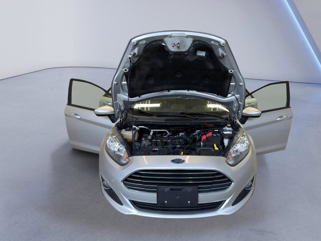 Used 2019 Ford Fiesta SE w/ Equipment Group 201A image 9