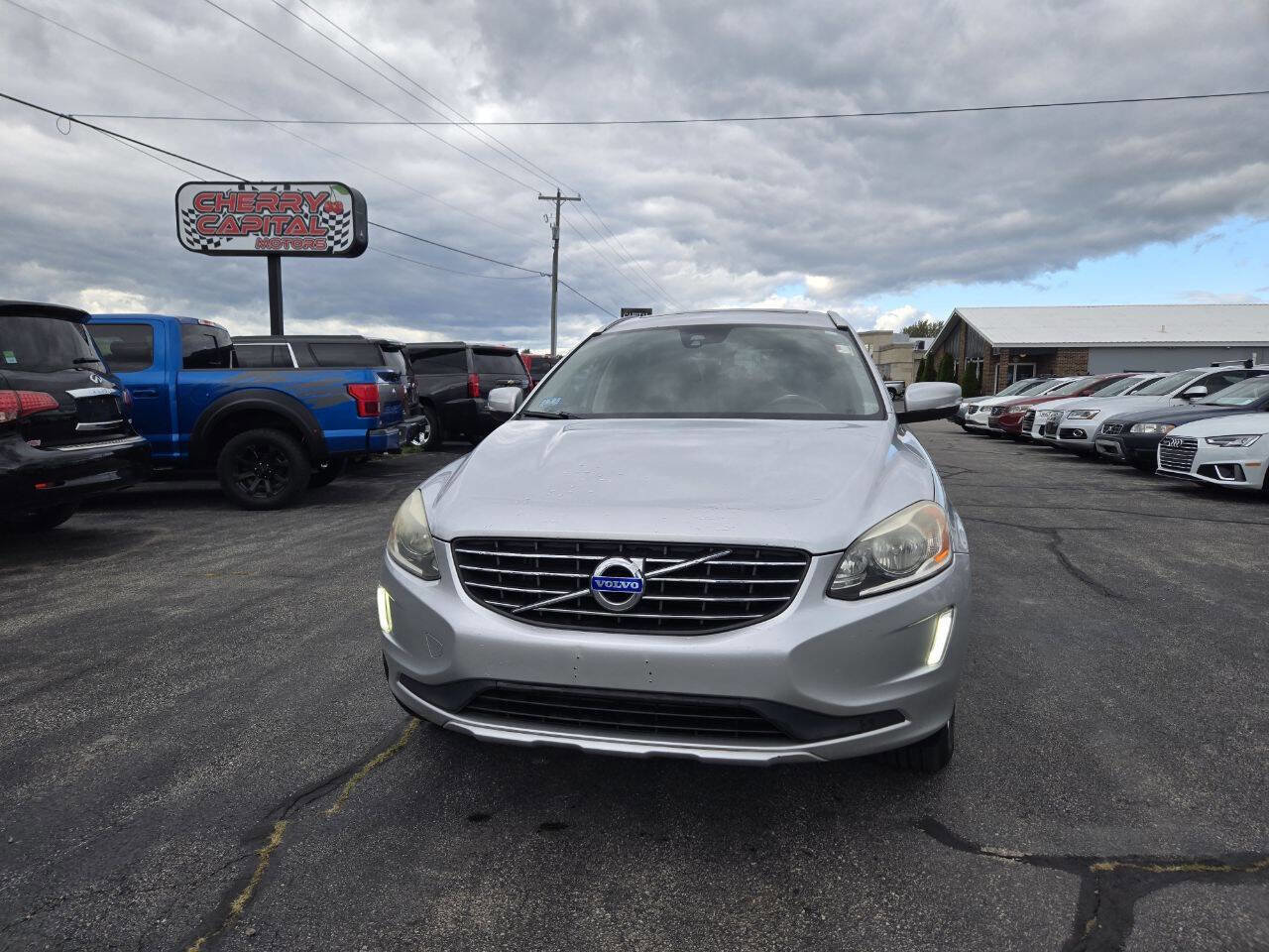 Used 2015 Volvo XC60 T5 image 22