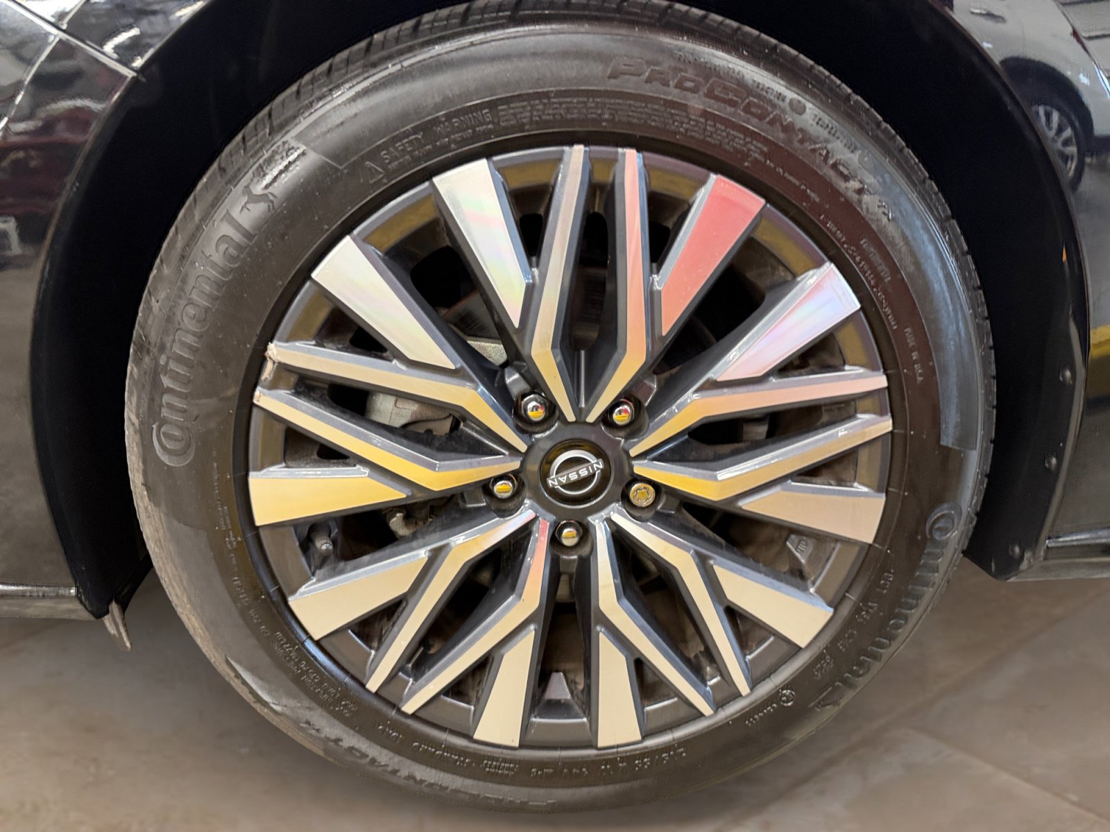 Used 2024 Nissan Altima 2.5 SV FWD image 27