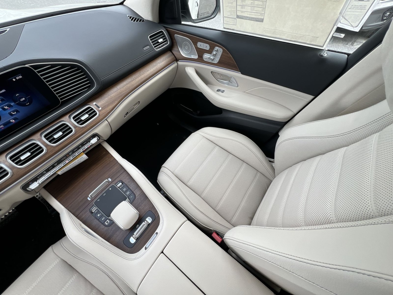 New 2026 Mercedes-Benz GLS 450 4MATIC image 14