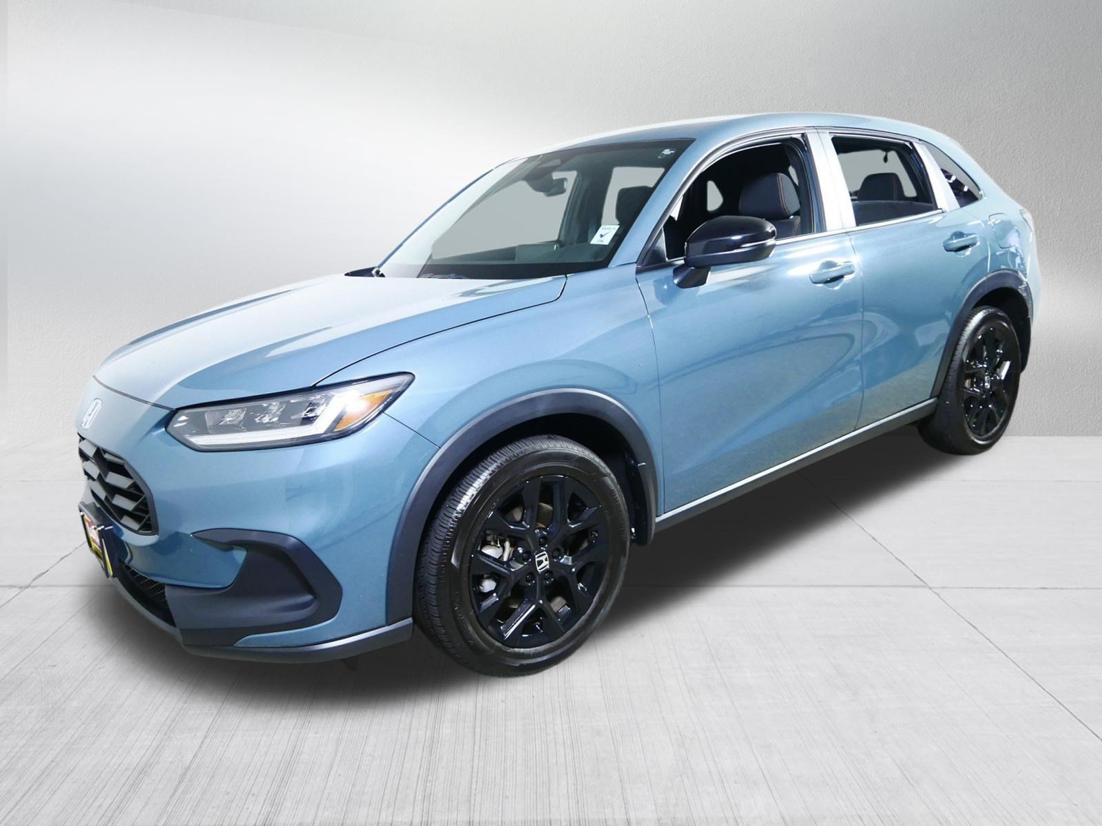 Used 2025 Honda HR-V Sport image 3