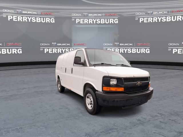 Used 2016 Chevrolet Express 2500 RWD image 2