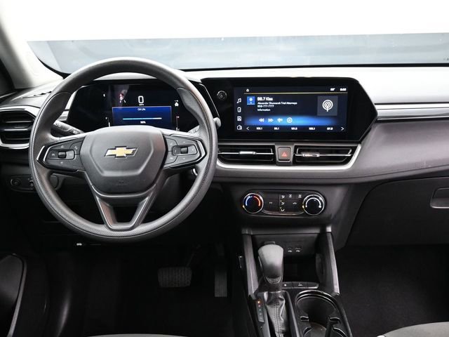 Used 2024 Chevrolet TrailBlazer LS FWD image 10
