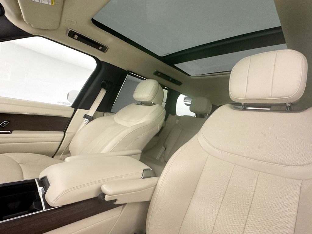 Certified 2023 Land Rover Range Rover SE AWD/4WD image 21