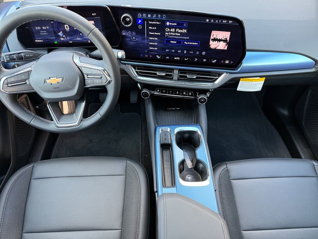 New 2026 Chevrolet Equinox EV LT image 11