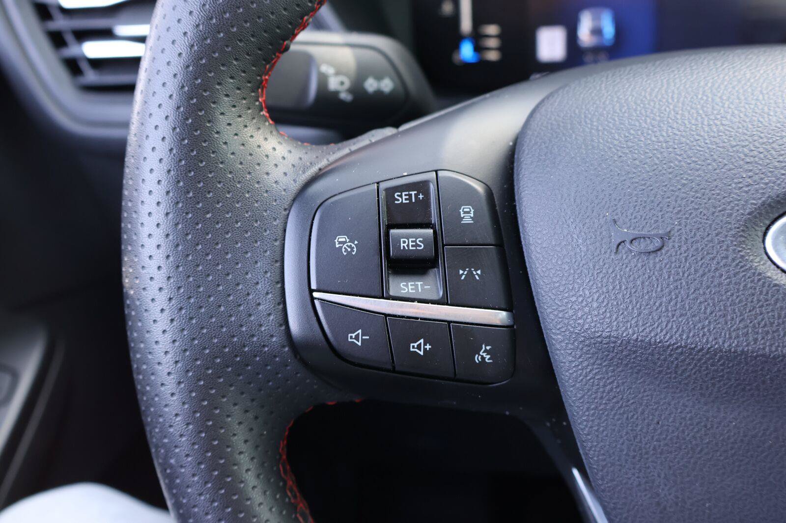 Used 2023 Ford Escape ST-Line w/ Tech Pack #1 FWD image 31
