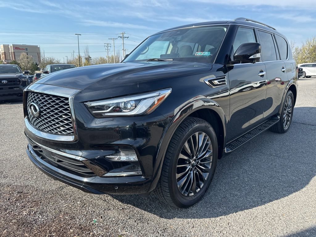 Used 2024 INFINITI QX80 Premium Select w/ Cargo Package image 2