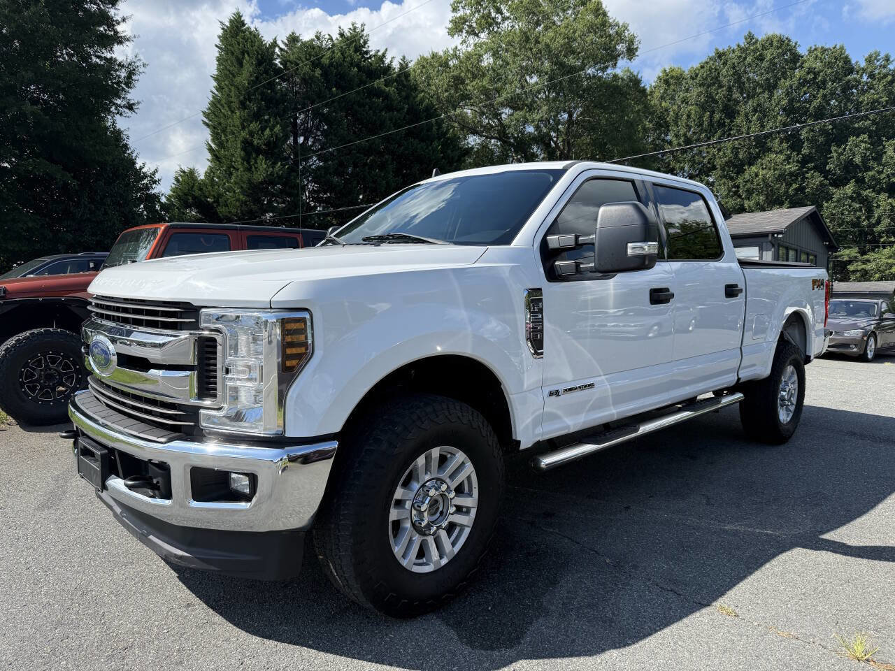 Used 2019 Ford F250 XLT w/ XLT Value Package image 2