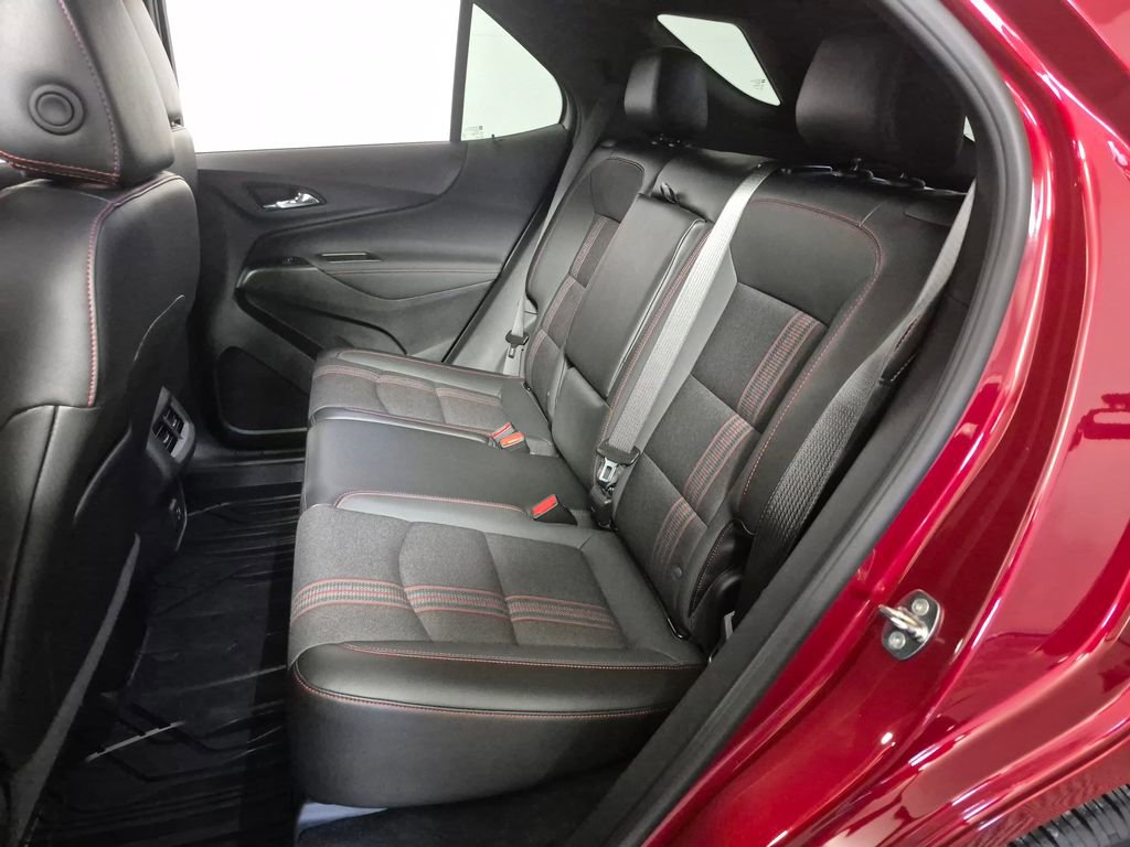 Certified 2023 Chevrolet Equinox RS w/ LPO, Floor Liner Package image 22