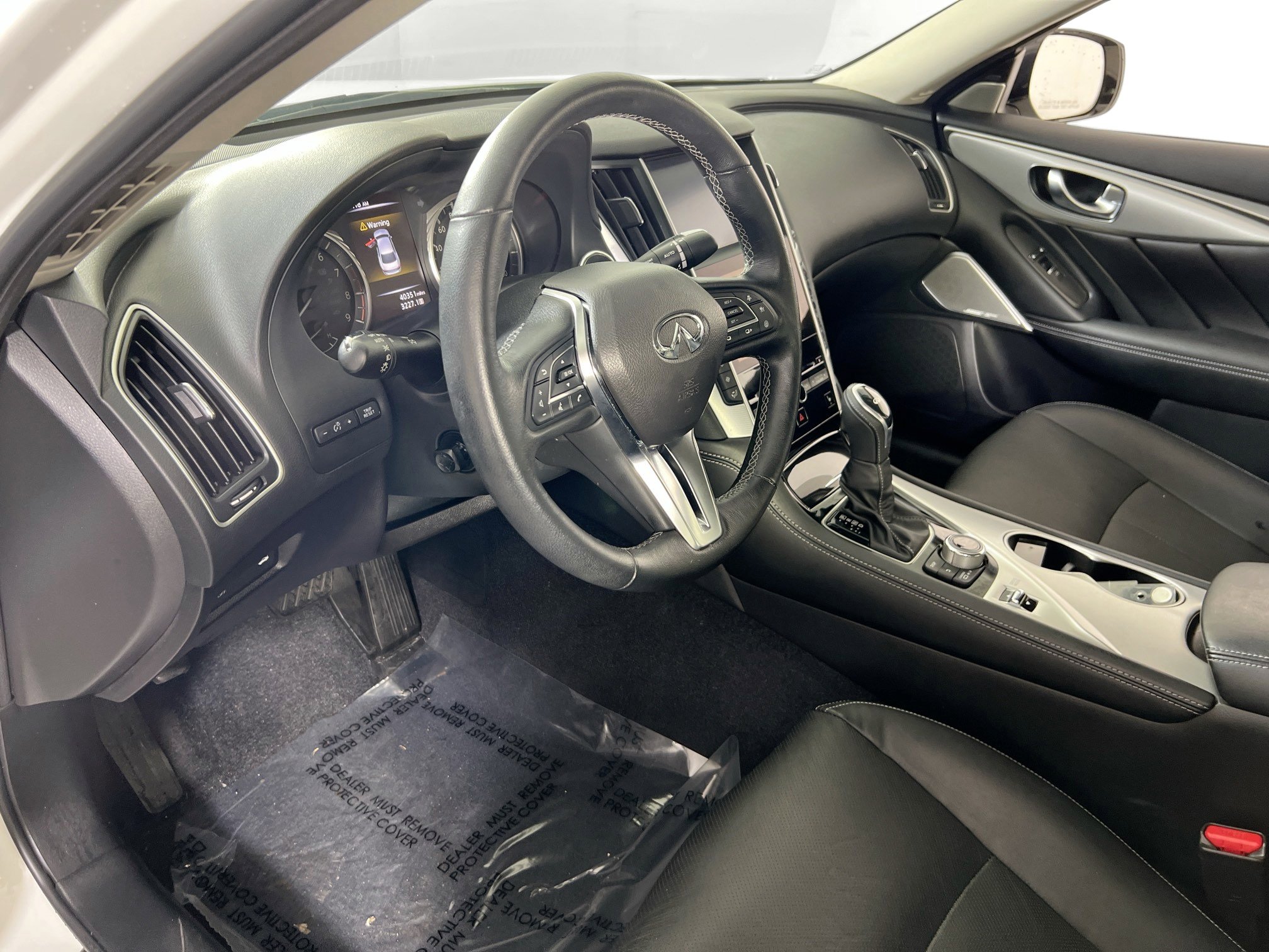 Used 2022 INFINITI Q50 Luxe w/ Cargo Package image 9