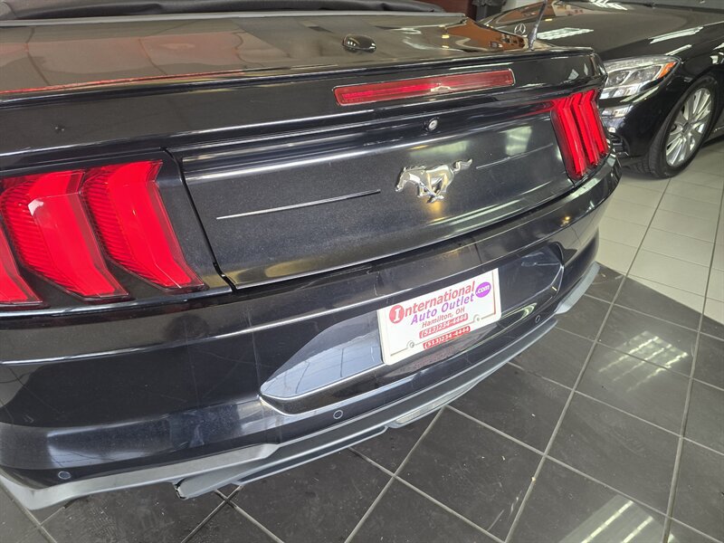 Used 2019 Ford Mustang Premium RWD image 36