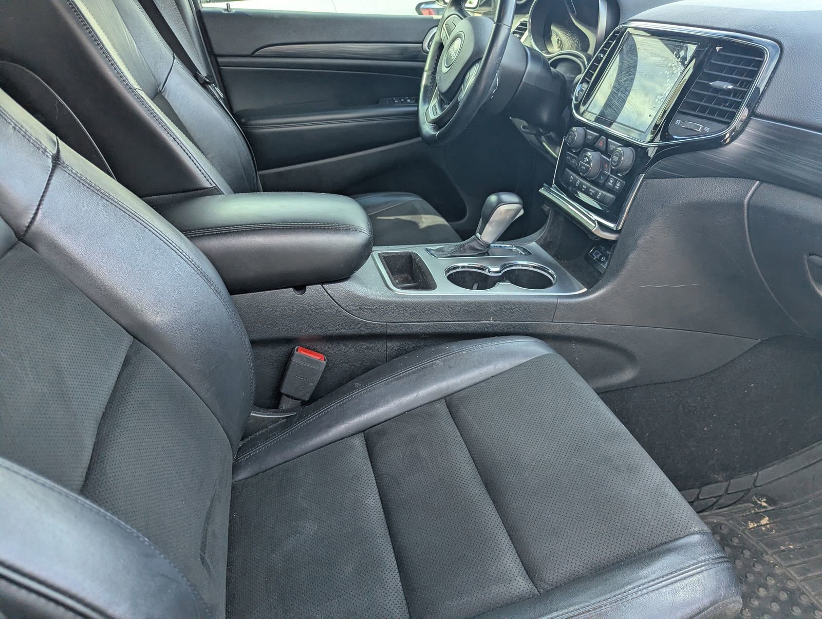 Used 2019 Jeep Grand Cherokee Altitude image 7