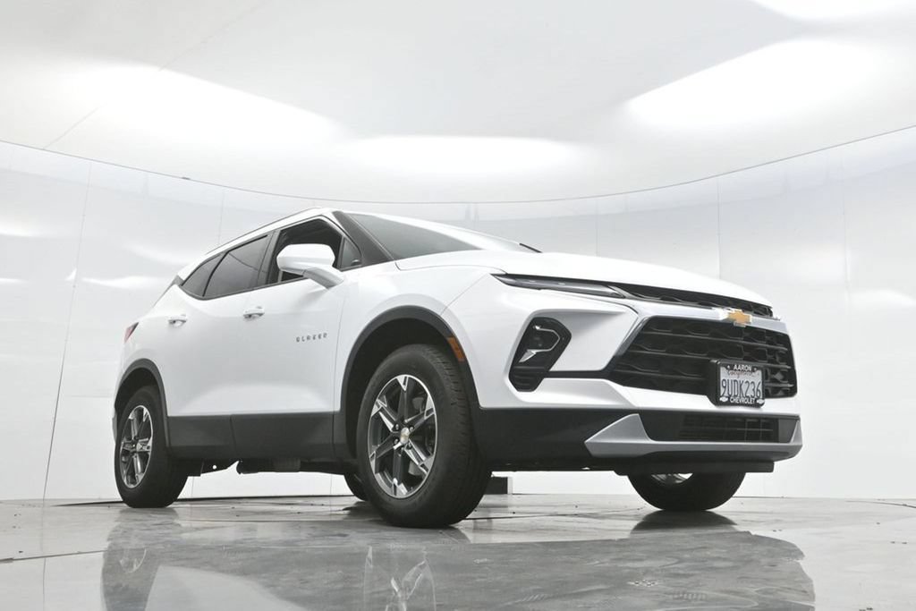 New 2025 Chevrolet Blazer LT w/ Convenience Package FWD image 67