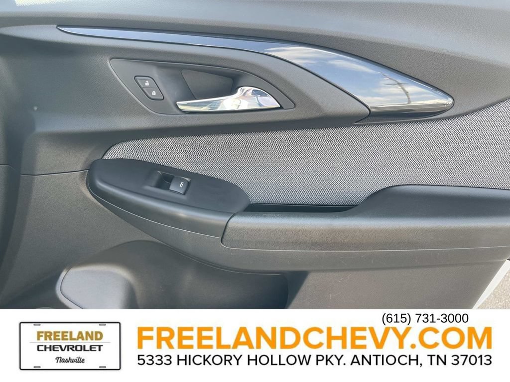 Used 2023 Chevrolet TrailBlazer LS FWD image 24